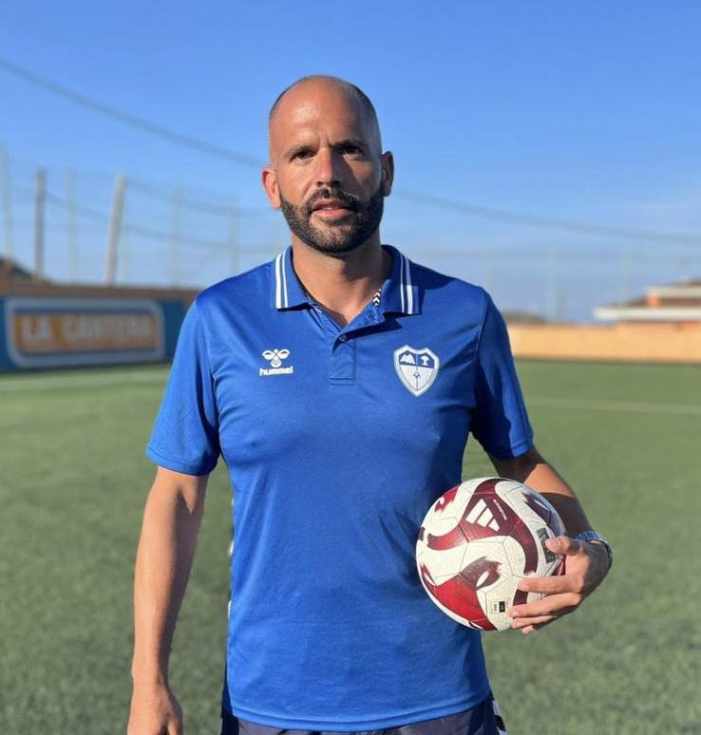 Samuel González deja de ser entrenador del equipo femenino de la UD Valsequillo