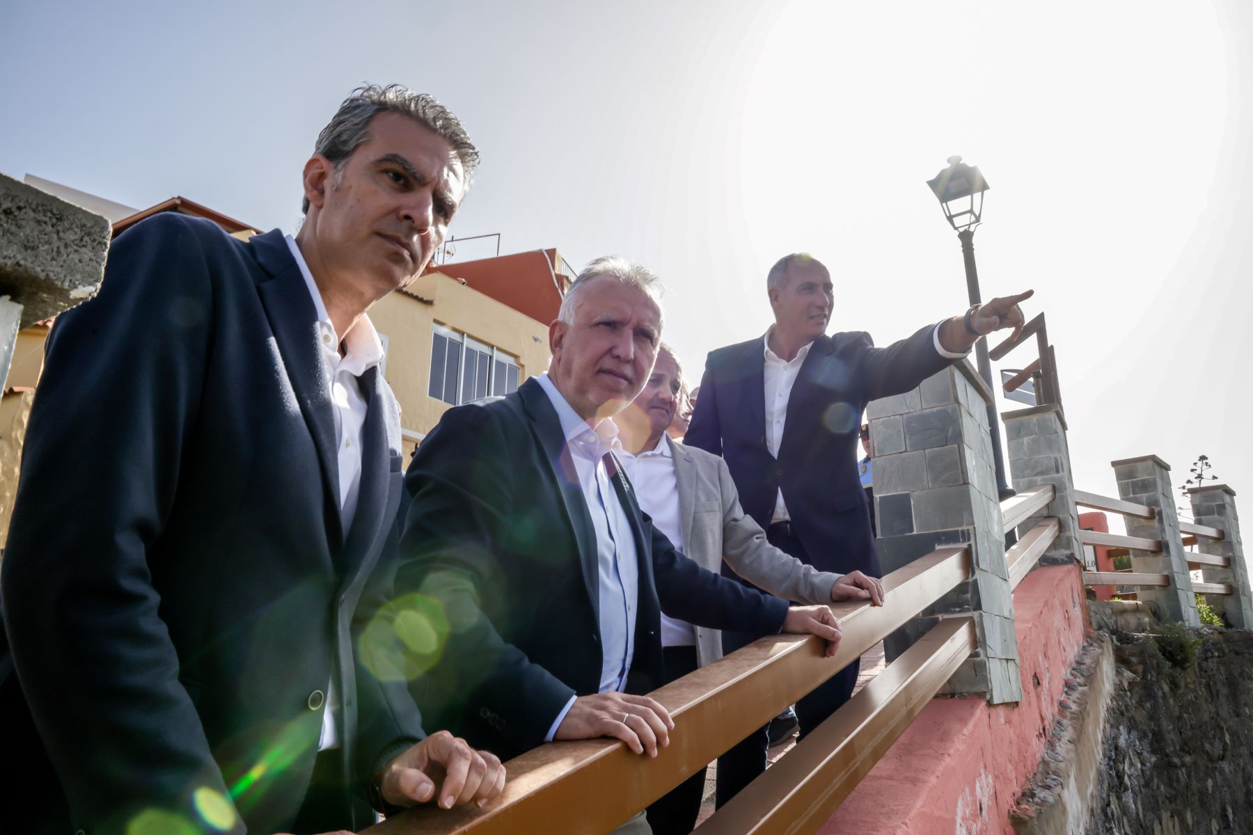 El alcalde de Valsequillo asume el "error" de compartir noticias de un medio en un canal institucional