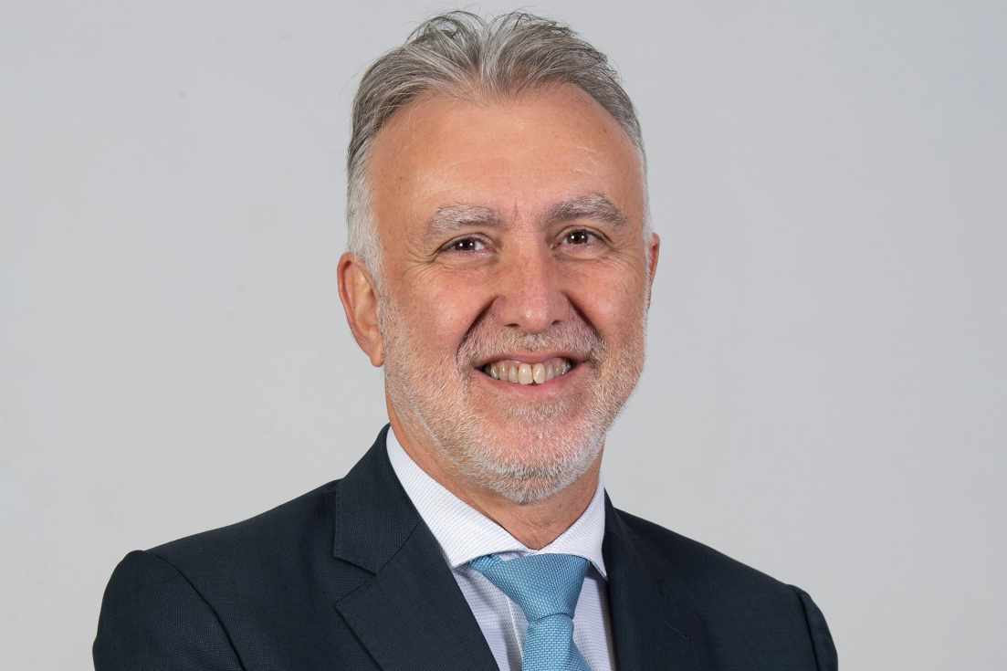 El ministro Ángel Víctor Torres, este lunes en Valsequillo por la recuperación del cuartel de El Colmenar