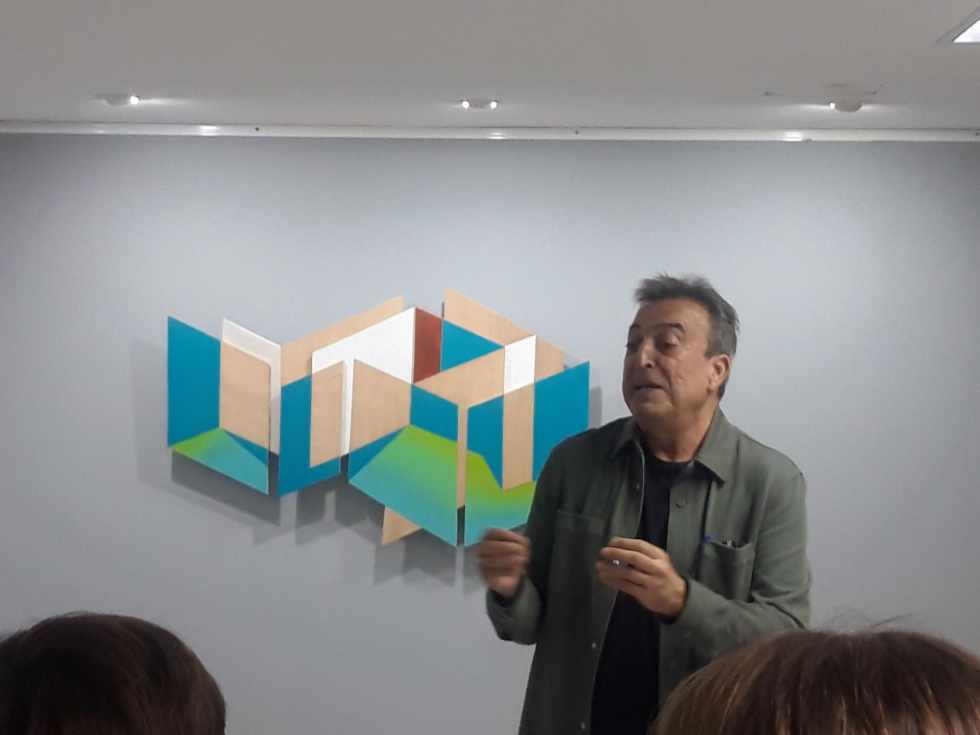 José Godoy, delante de una de sus obras, en una imagen de archivo.