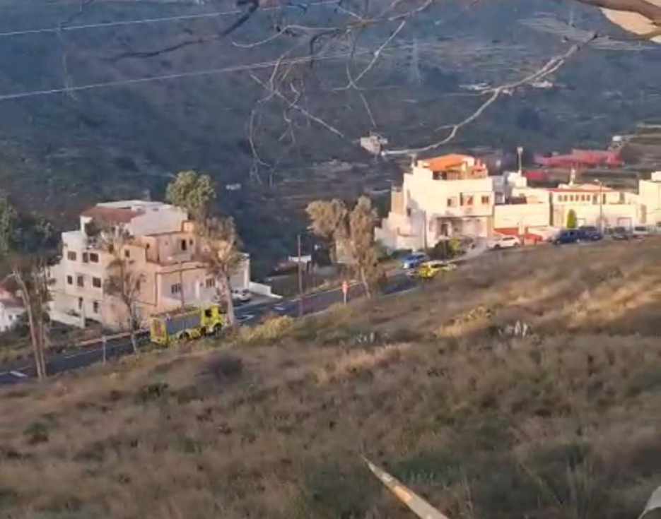 Bomberos de Telde dirigi&eacute;ndose al lugar del siniestro/TA.