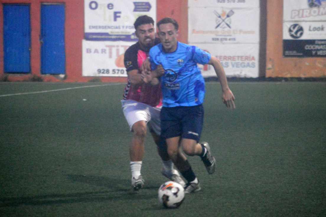 Imagen del partido de vuelta de semifinales de UD Valsequillo contra CF La Garita (Foto: Juan Antonio Hern&aacute;ndez)