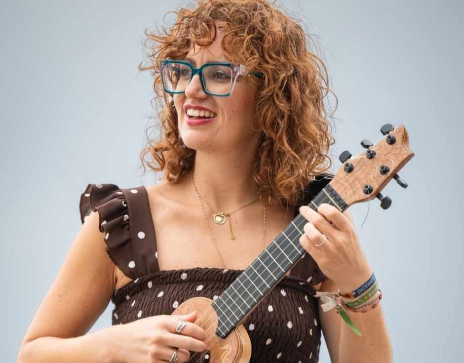 Laura Martel lleva su timple a Ingenio