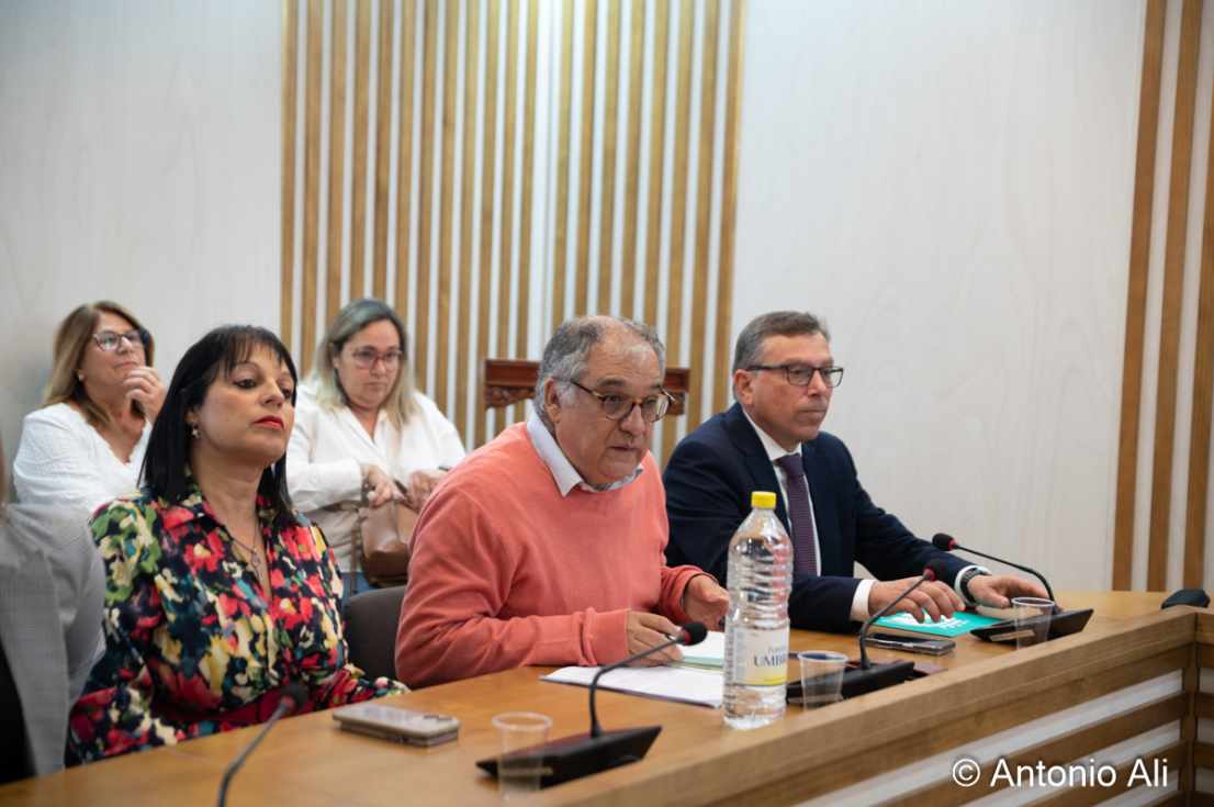 Pleno ordinario en Valsequillo marcado por cruces dialécticos y llamadas al respeto